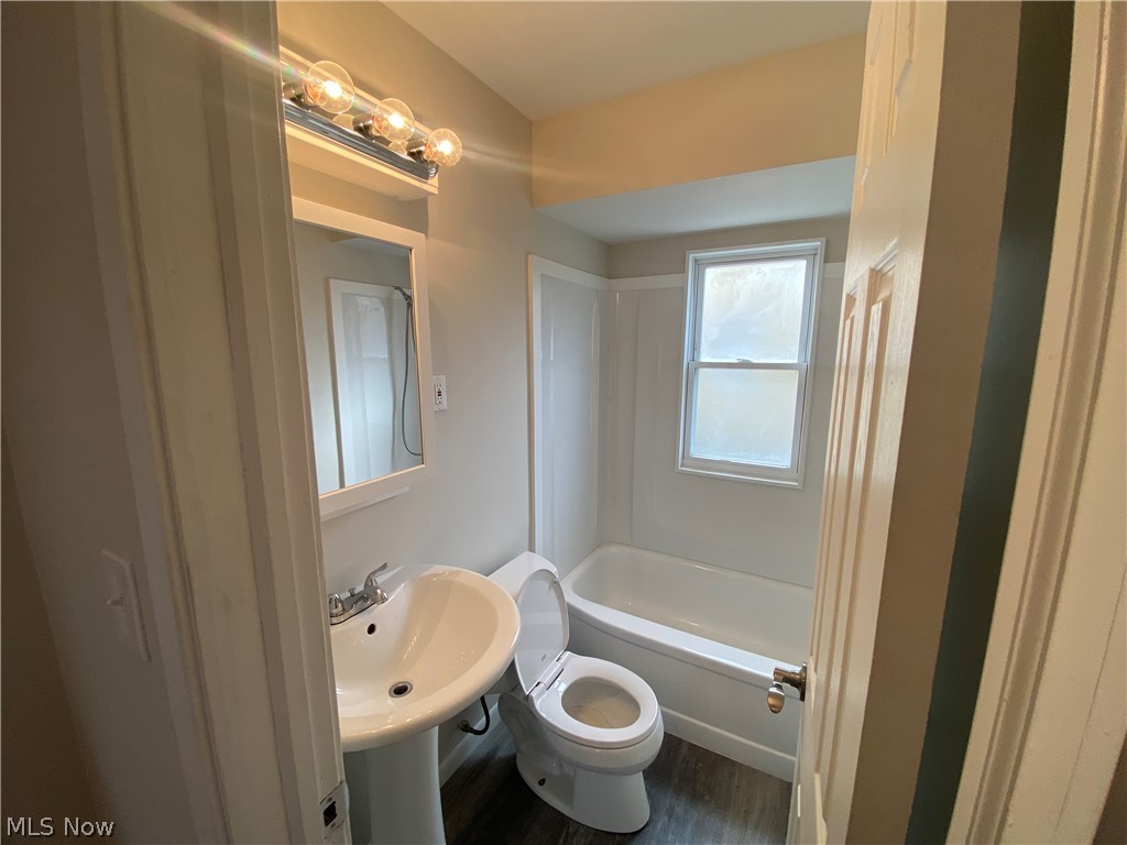 805 E 254th Street Euclid OH 44132