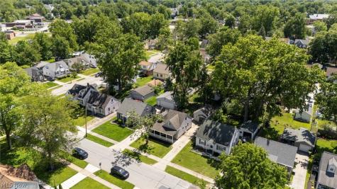 474 E 328th Street Willowick OH 44095