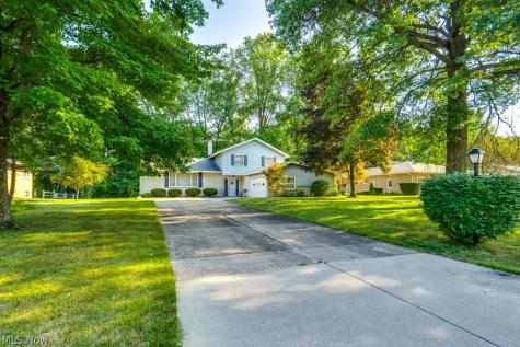 6745 Westview Drive Brecksville OH 44141