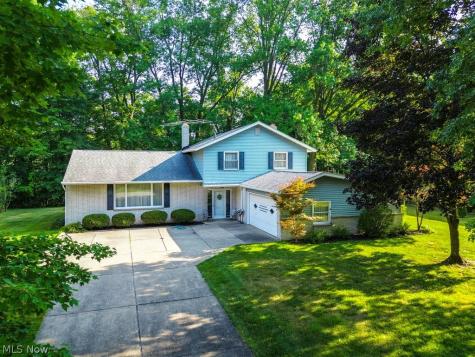 6745 Westview Drive Brecksville OH 44141