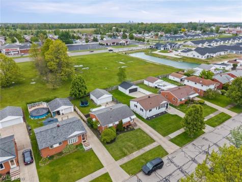 14316 Parkman Boulevard Brook Park OH 44142