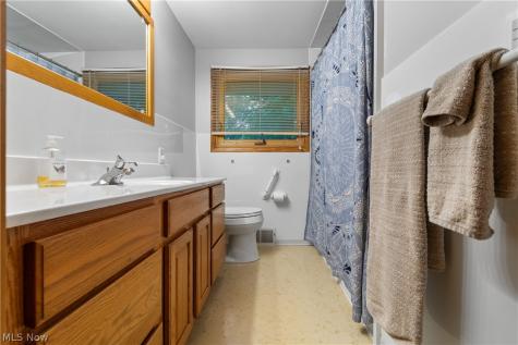 706 Bachtel Street SE North Canton OH 44720