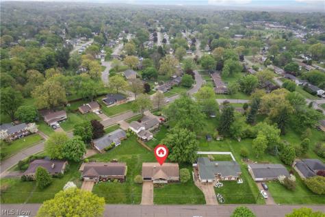 706 Bachtel Street SE North Canton OH 44720