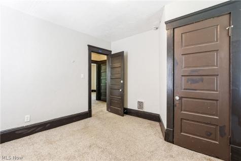10911 Hathaway Avenue Cleveland OH 44108