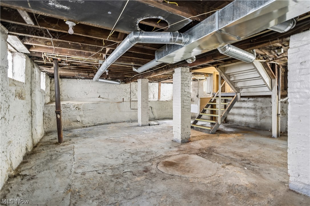 10911 Hathaway Avenue Cleveland OH 44108