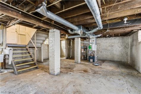 10911 Hathaway Avenue Cleveland OH 44108