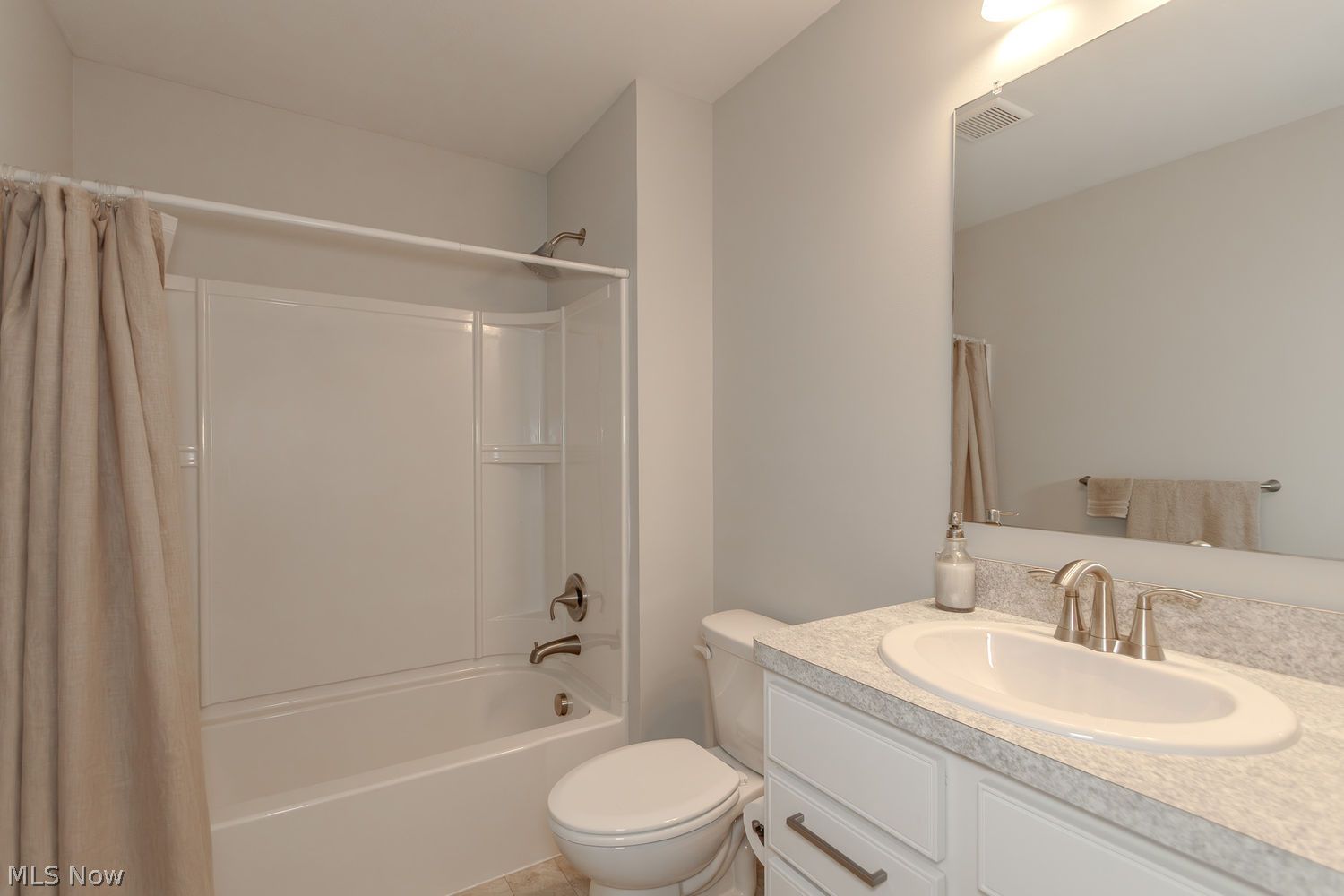 8061 Cotswold Drive Mentor OH 44060