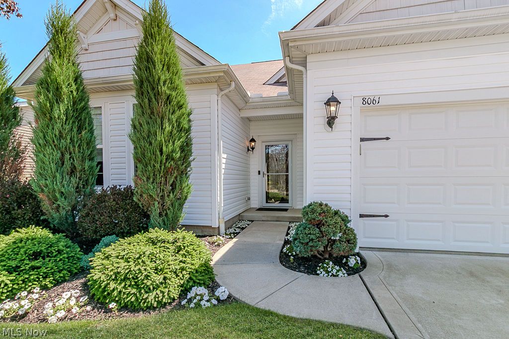 8061 Cotswold Drive Mentor OH 44060