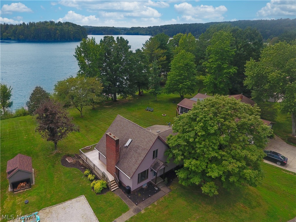 8024 Linden Drive SW Dellroy OH 44620