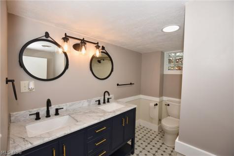 8024 Linden Drive SW Dellroy OH 44620