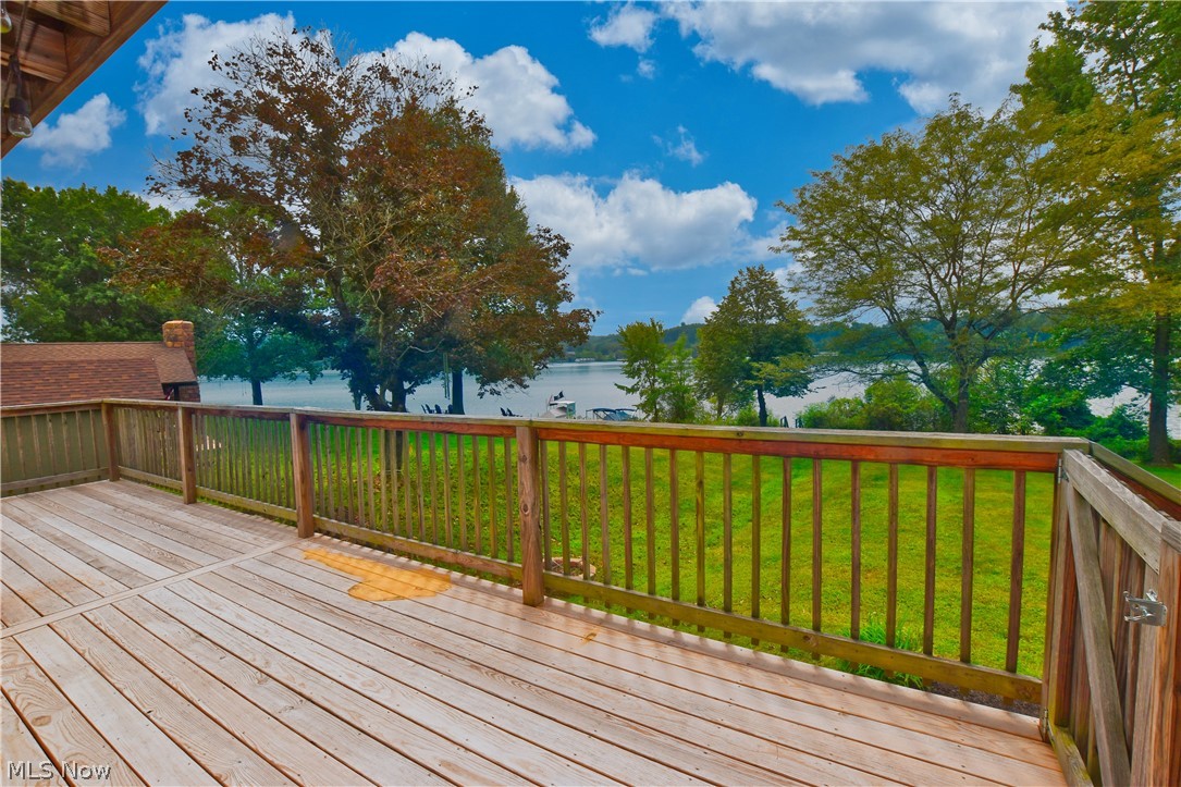 8024 Linden Drive SW Dellroy OH 44620