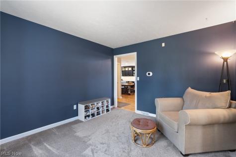 5043 Violet Knoll Avenue NE Canton OH 44705