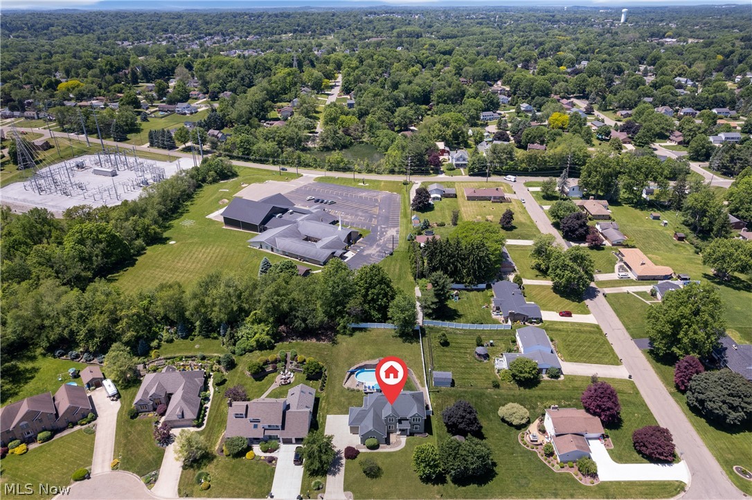 5043 Violet Knoll Avenue NE Canton OH 44705