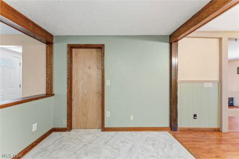 154 Fairfield Road Avon Lake OH 44012