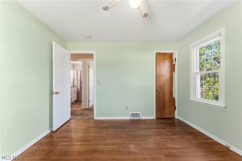 154 Fairfield Road Avon Lake OH 44012