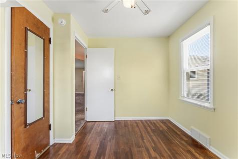 154 Fairfield Road Avon Lake OH 44012