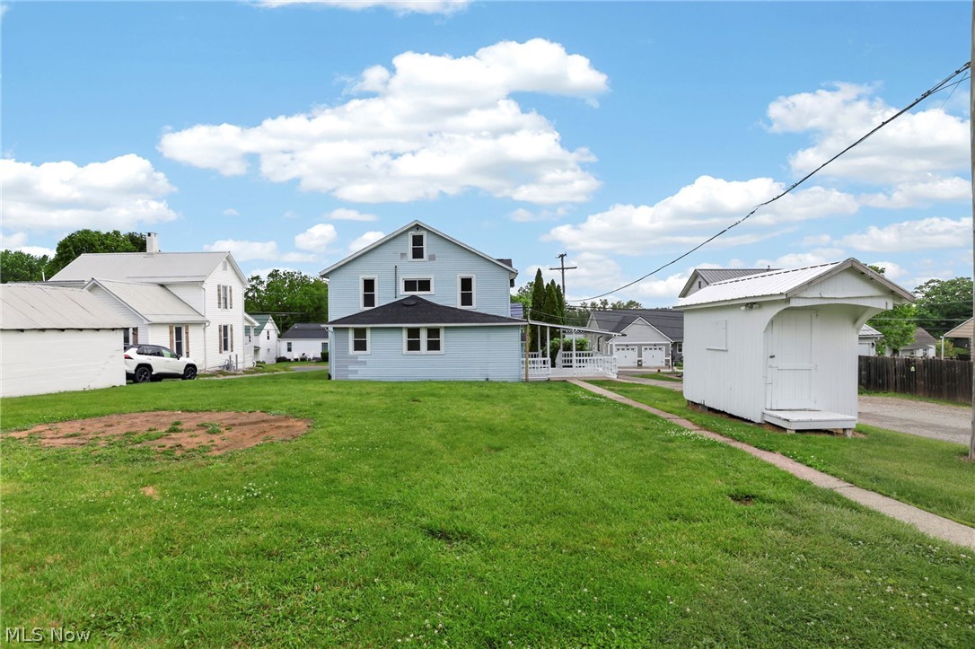 204 N Market Street Somerset OH 43783
