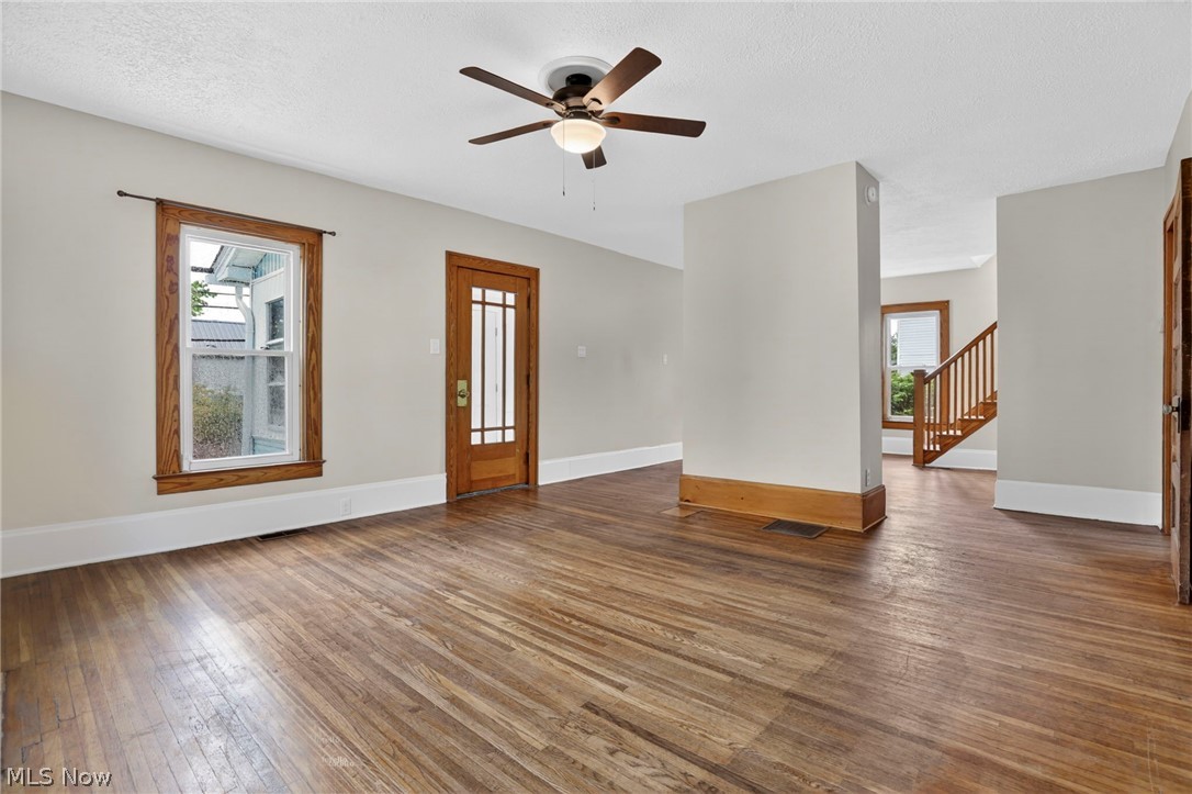204 N Market Street Somerset OH 43783