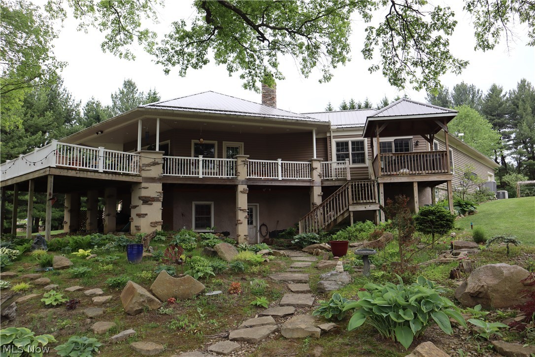 7509 Girdle Road West Farmington OH 44491