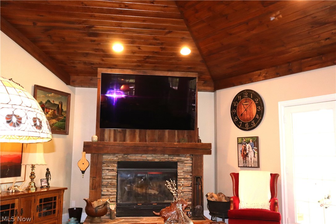 7509 Girdle Road West Farmington OH 44491