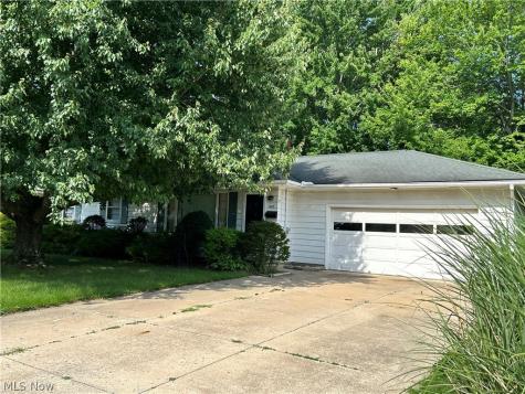443 Lansing Road Akron OH 44312