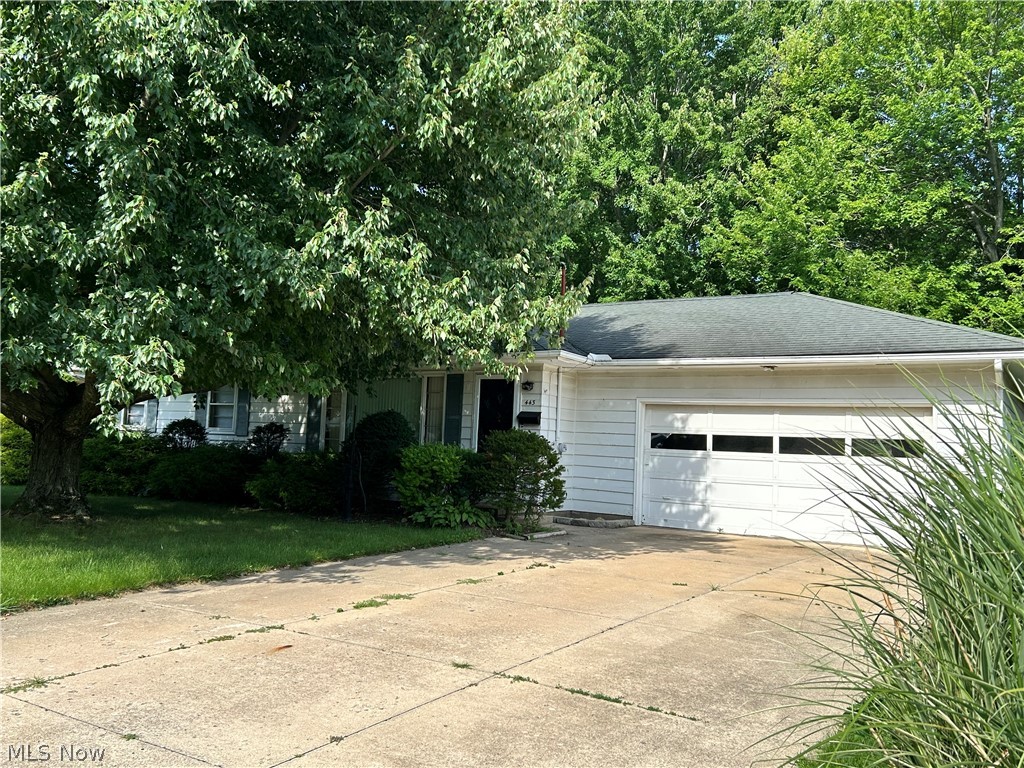 443 Lansing Road Akron OH 44312
