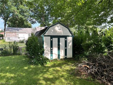 443 Lansing Road Akron OH 44312