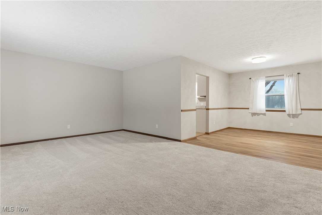 3212 Foxmoor Street NE Hartville OH 44632