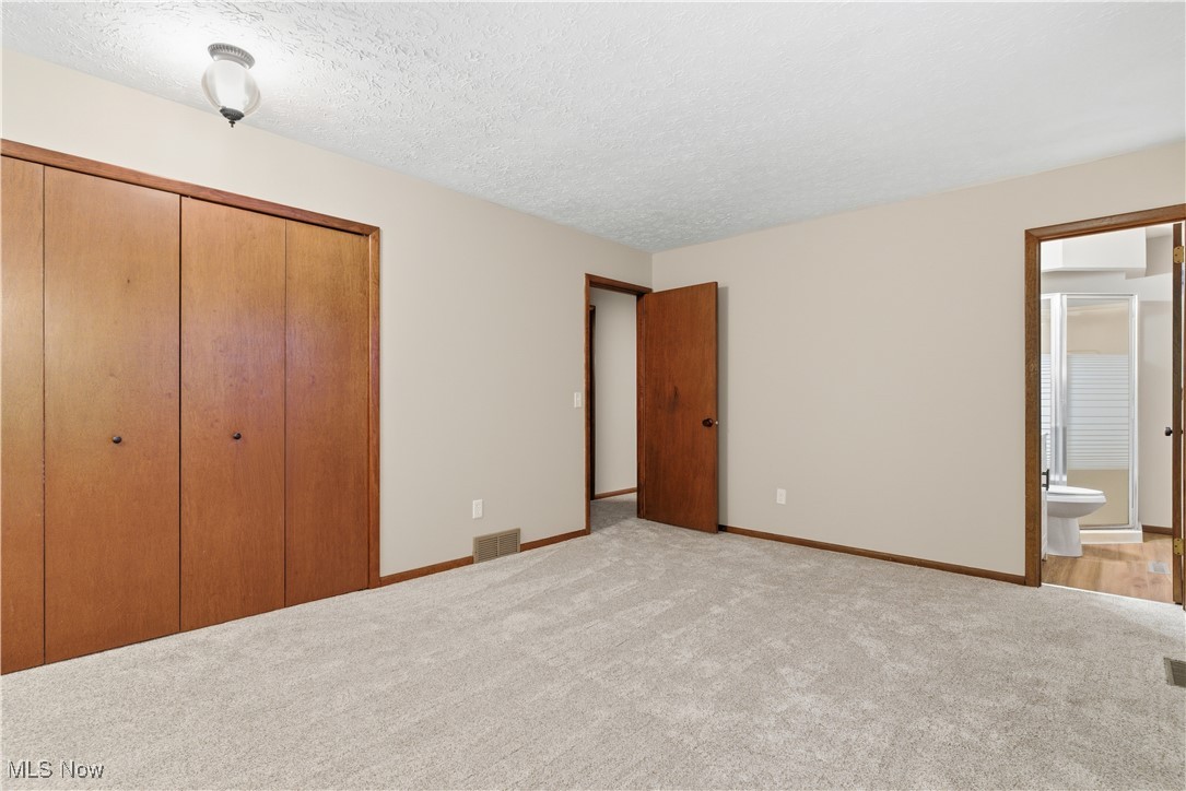 3212 Foxmoor Street NE Hartville OH 44632
