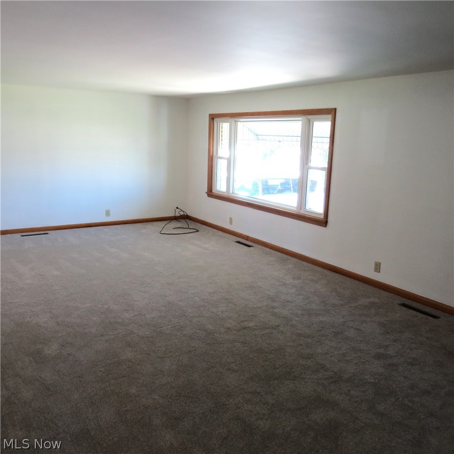 818 Canton Road NW Carrollton OH 44615