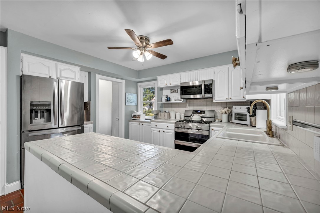 24103 Bruce Road Bay Village OH 44140