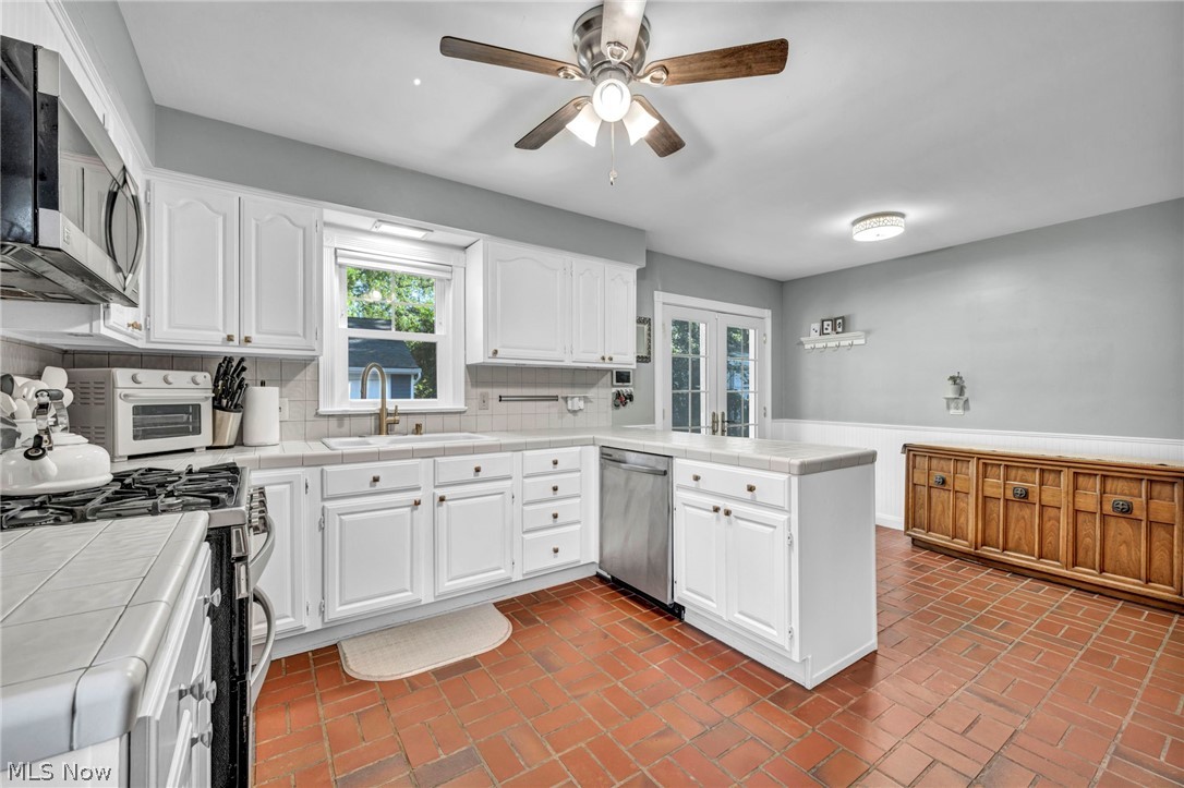 24103 Bruce Road Bay Village OH 44140