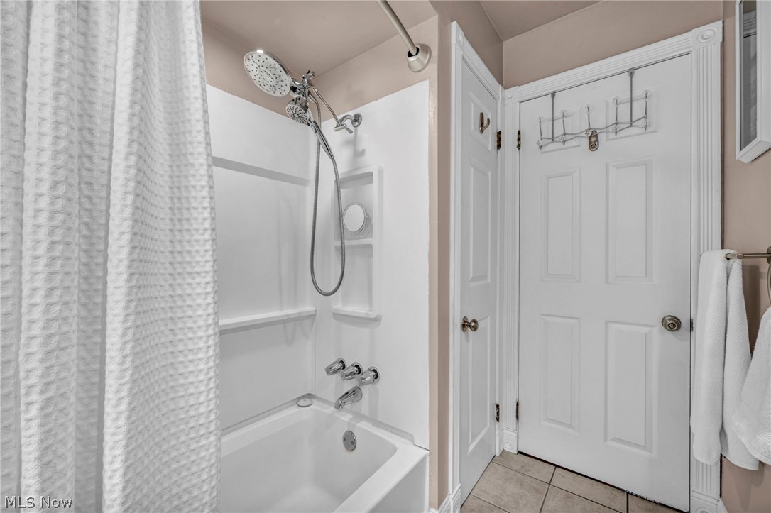 24103 Bruce Road Bay Village OH 44140