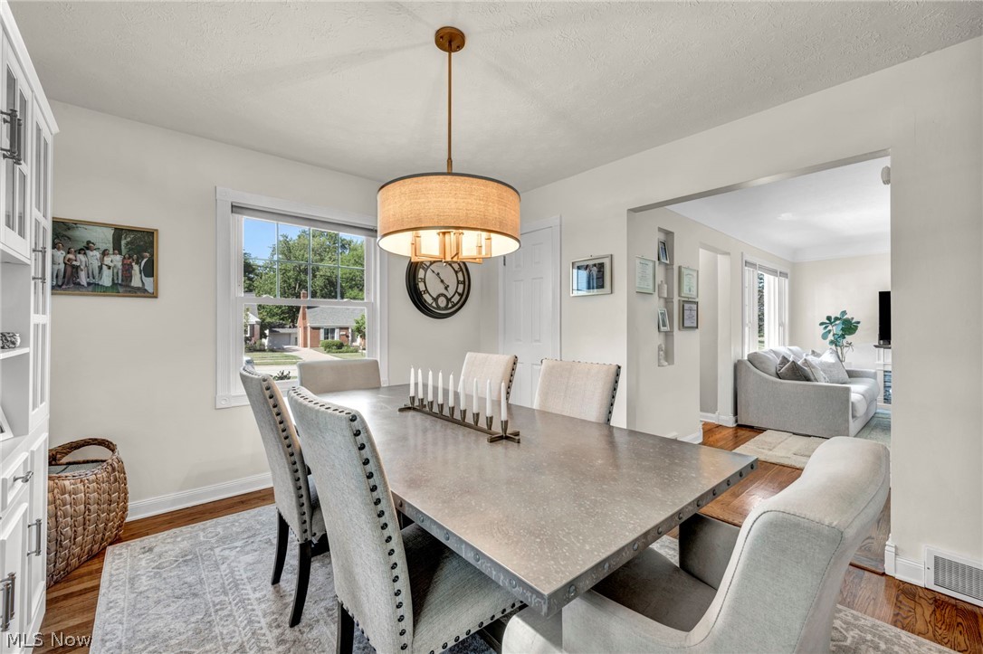 24103 Bruce Road Bay Village OH 44140