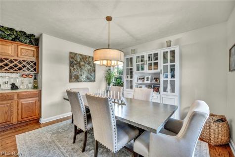 24103 Bruce Road Bay Village OH 44140