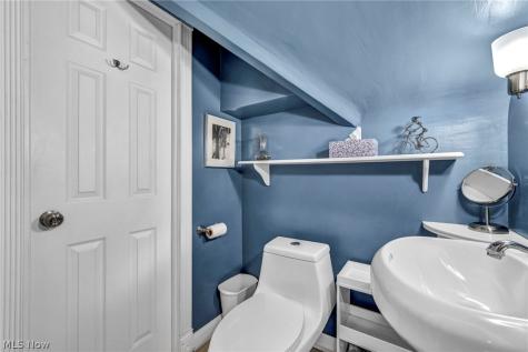 24103 Bruce Road Bay Village OH 44140