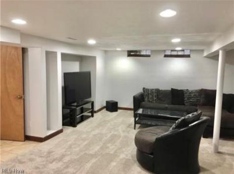 24103 Bruce Road Bay Village OH 44140