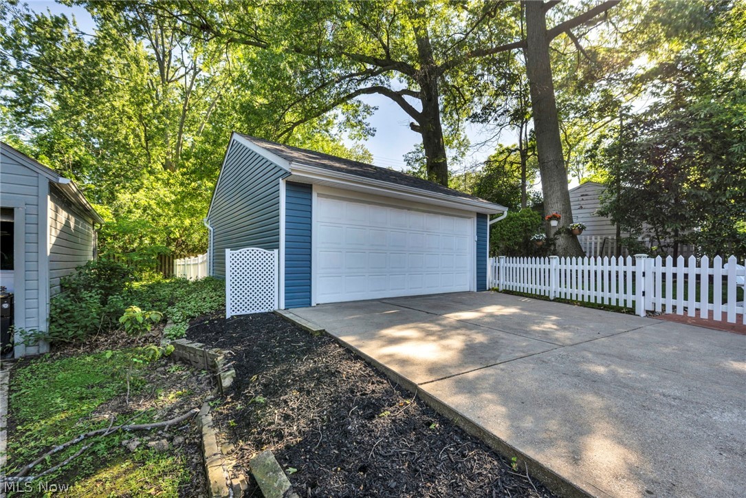 24103 Bruce Road Bay Village OH 44140