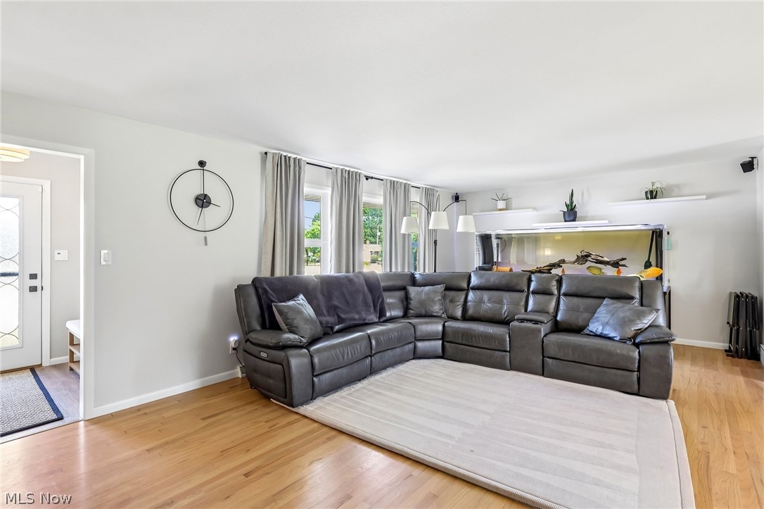 720 Longridge Drive Seven Hills OH 44131