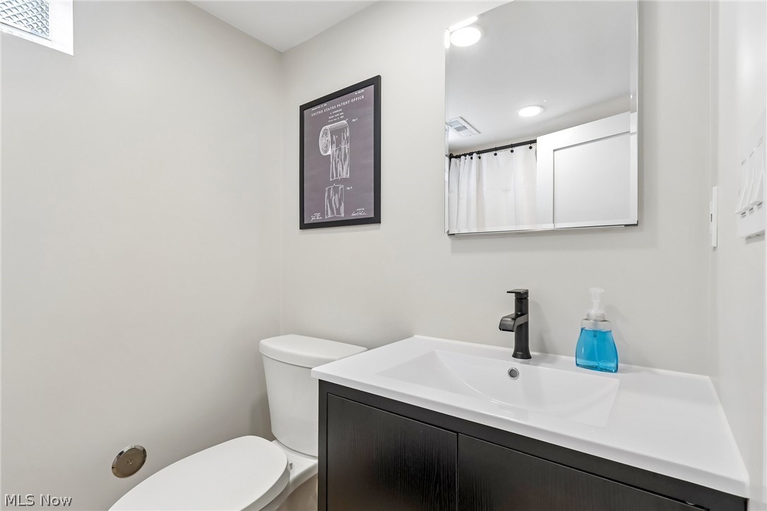 720 Longridge Drive Seven Hills OH 44131