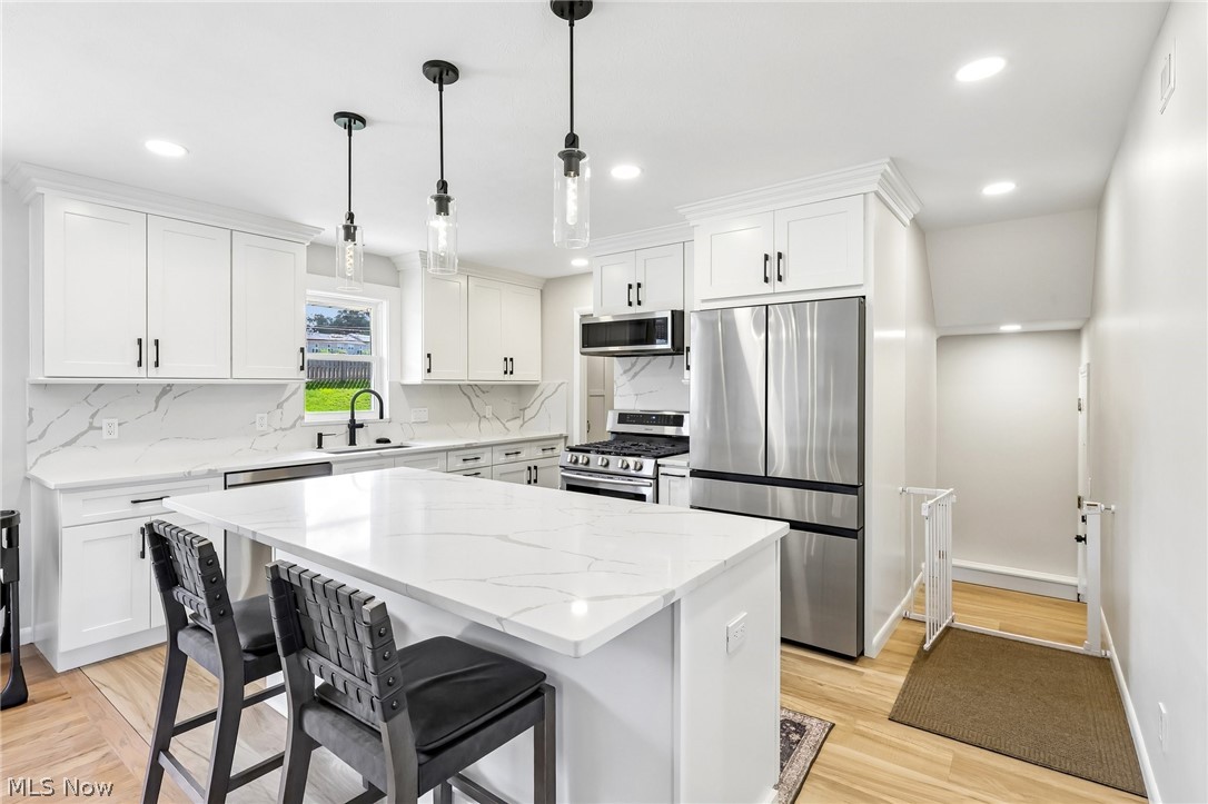 720 Longridge Drive Seven Hills OH 44131