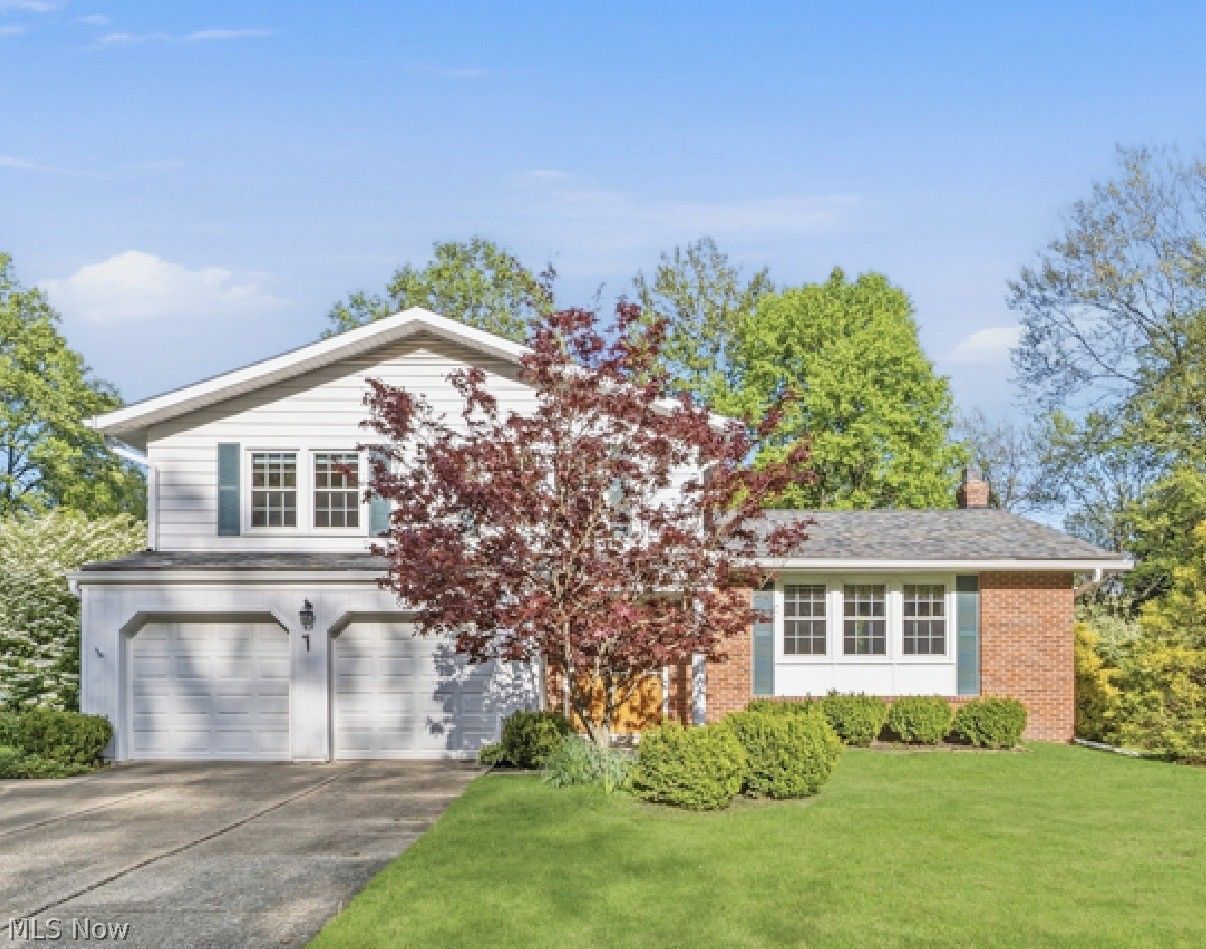 8337 Vera Drive Brecksville OH 44141
