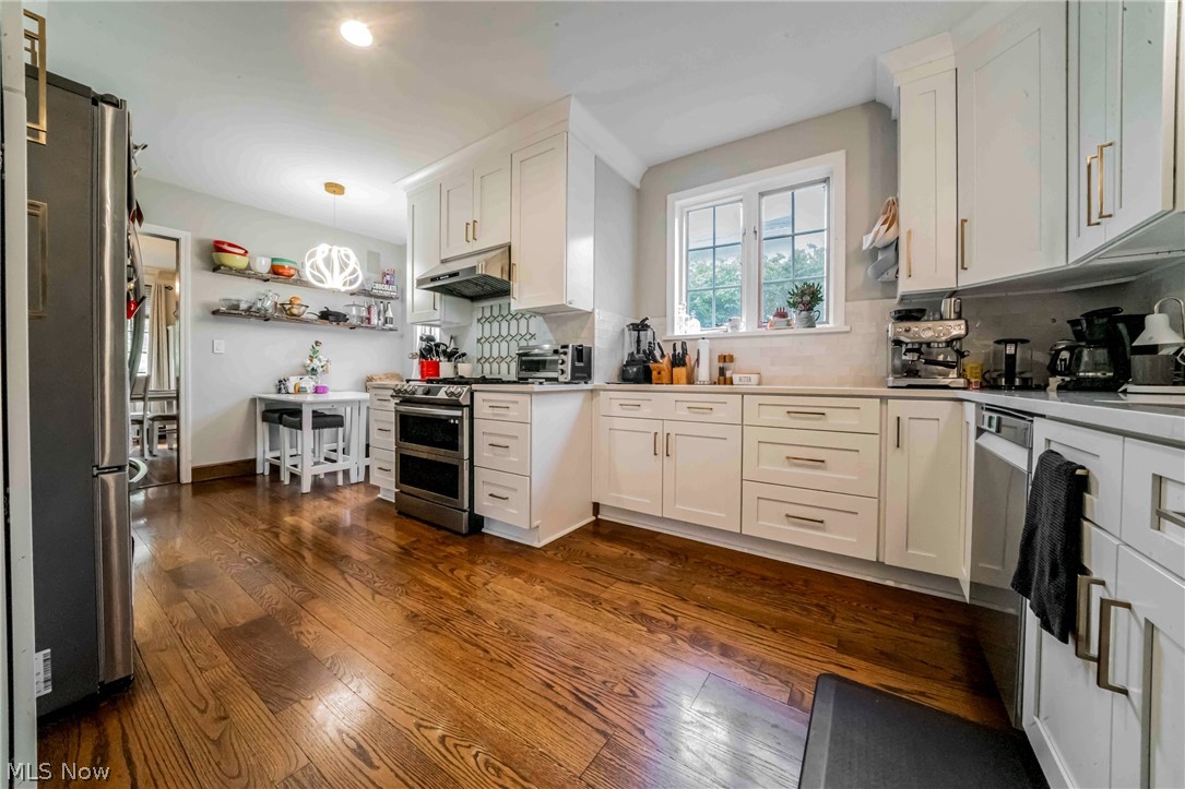 2677 Belvoir Boulevard Shaker Heights OH 44122