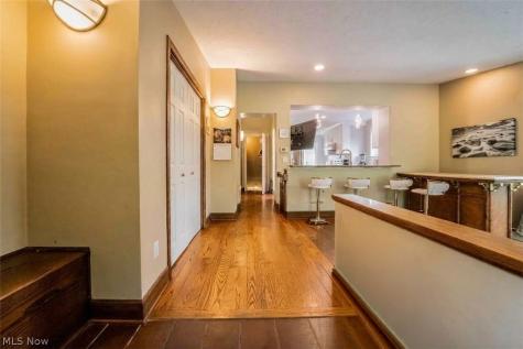 2677 Belvoir Boulevard Shaker Heights OH 44122