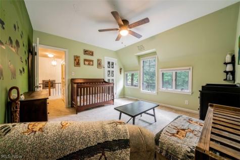 2677 Belvoir Boulevard Shaker Heights OH 44122