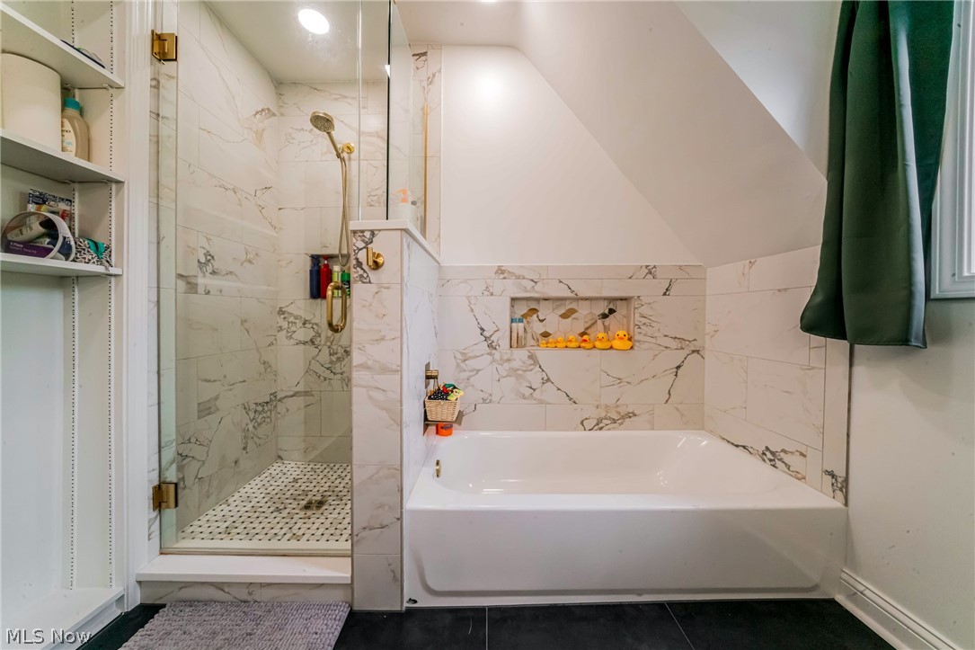 2677 Belvoir Boulevard Shaker Heights OH 44122
