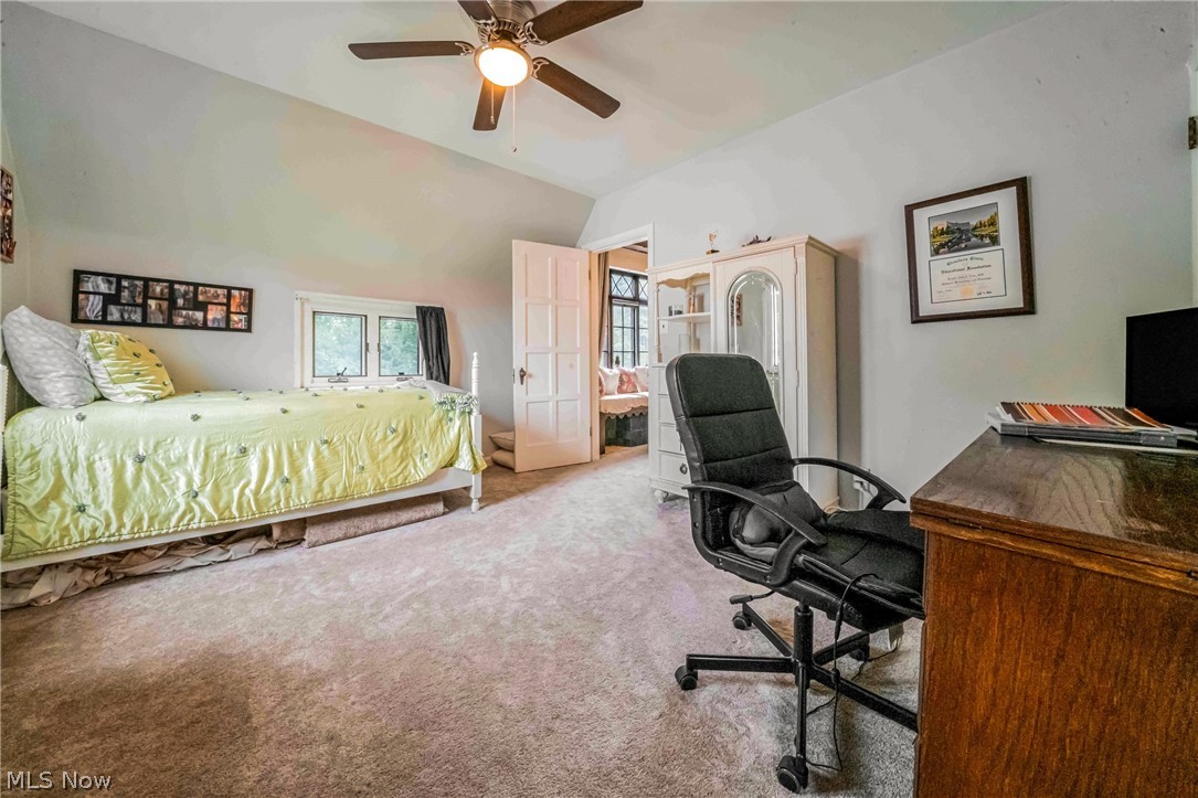 2677 Belvoir Boulevard Shaker Heights OH 44122