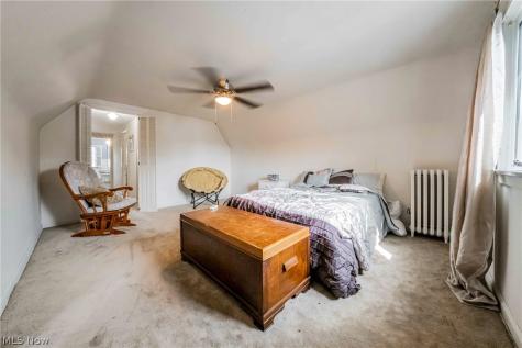 2677 Belvoir Boulevard Shaker Heights OH 44122