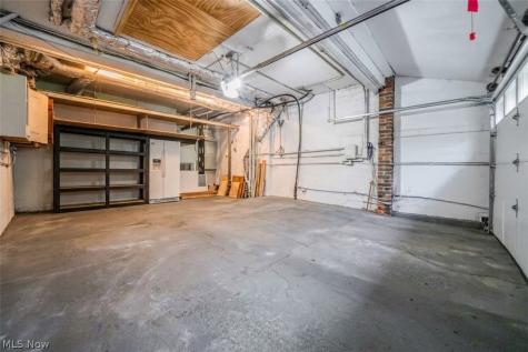 2677 Belvoir Boulevard Shaker Heights OH 44122