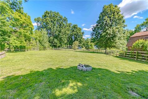 637 Killian Road Coventry OH 44319